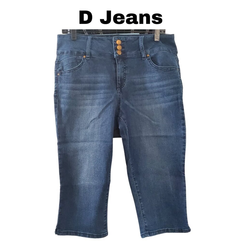 D Jeans Stretch Capri Jeans - Size 12, 3-Button Closure, Comfy & Stylish - Picture 8 of 9